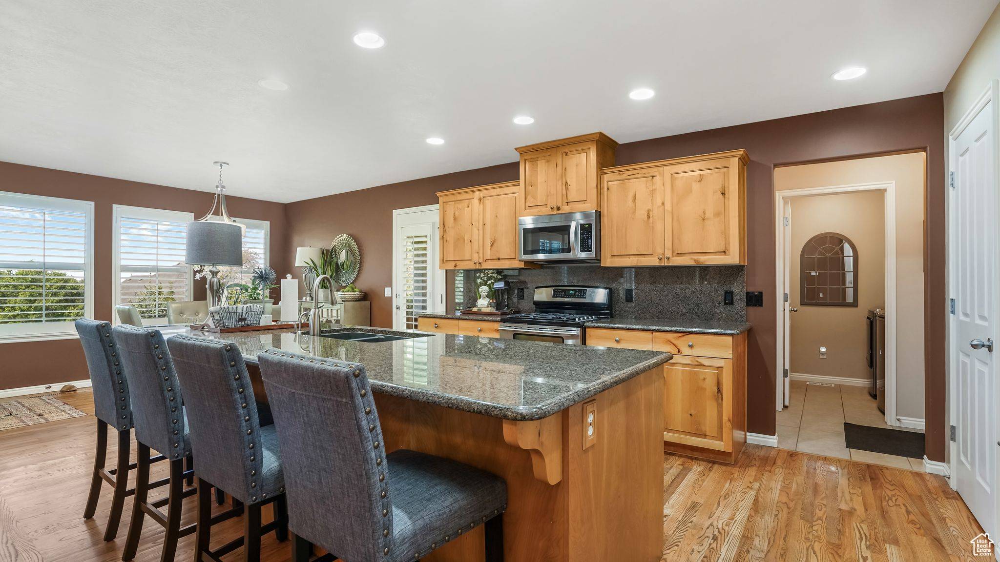 Layton, UT 84040,499 PEACEFIELD DR