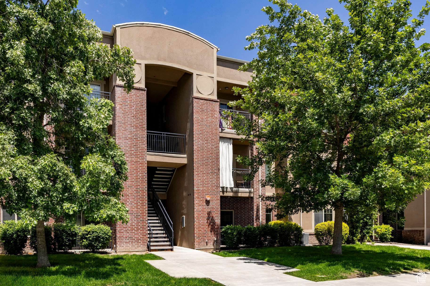 Salt Lake City, UT 84111,170 E BELMONT AVE #B8
