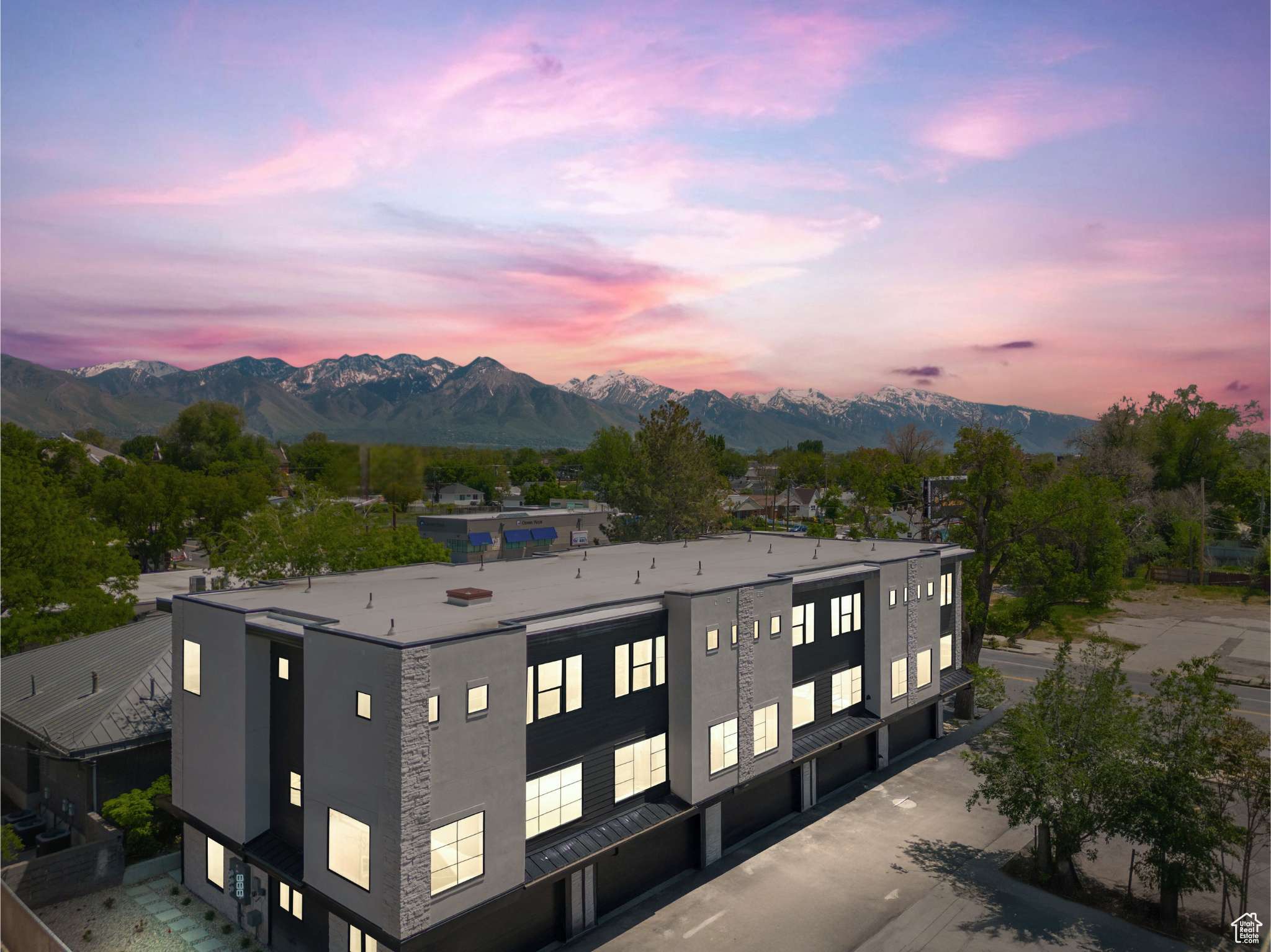 Salt Lake City, UT 84115,321 E 2100 S #5