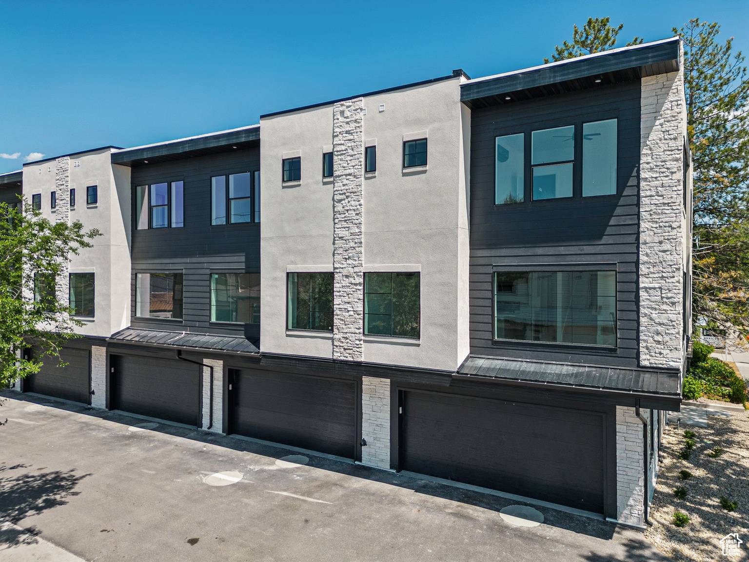 Salt Lake City, UT 84115,321 E 2100 S #4