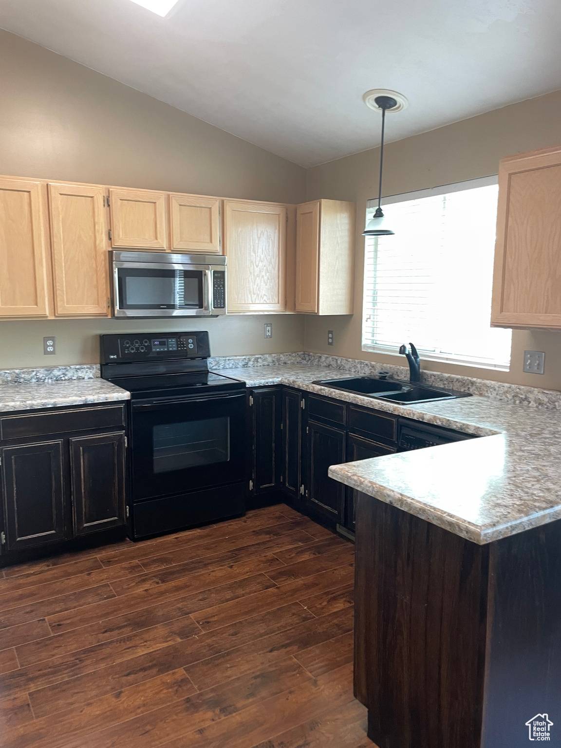 Riverton, UT 84065,13778 S 2260 W