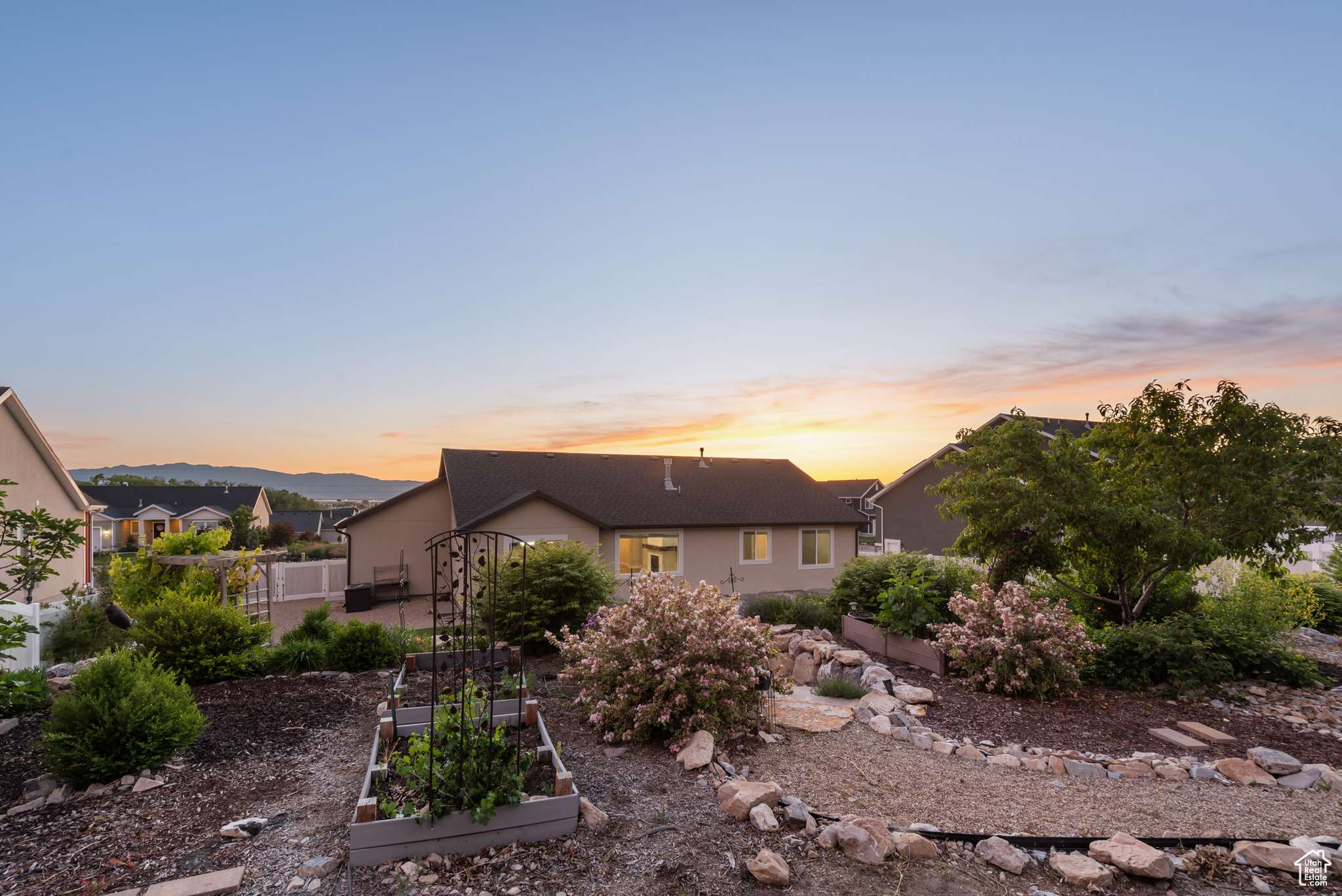 Lake Point, UT 84074,8640 N IRON HORSE DR