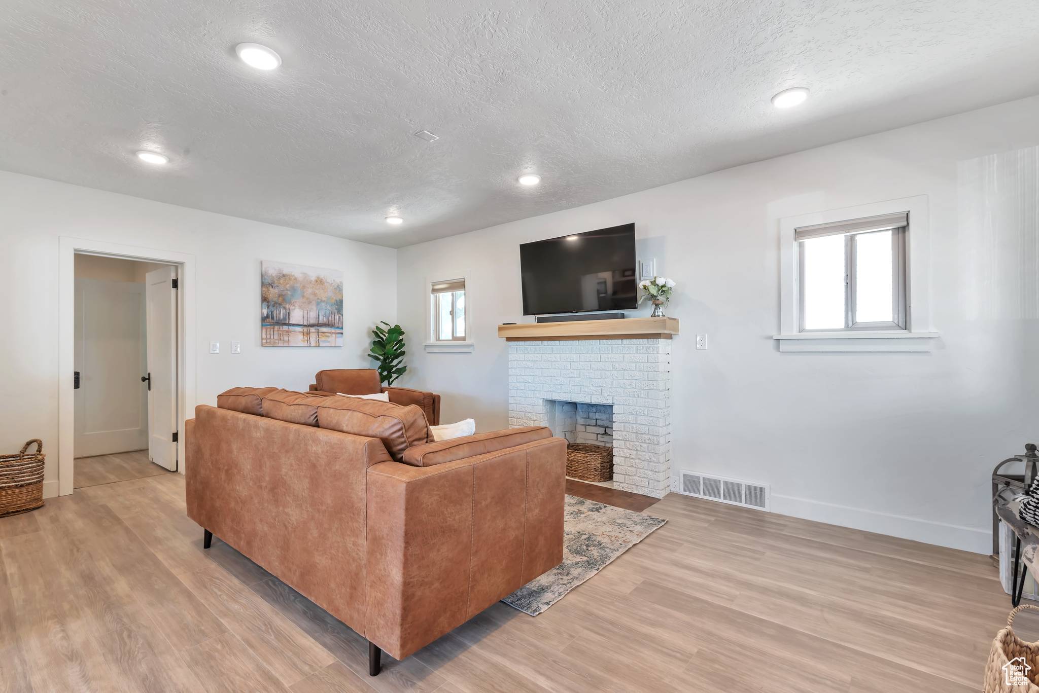 Provo, UT 84601,292 S 100 W