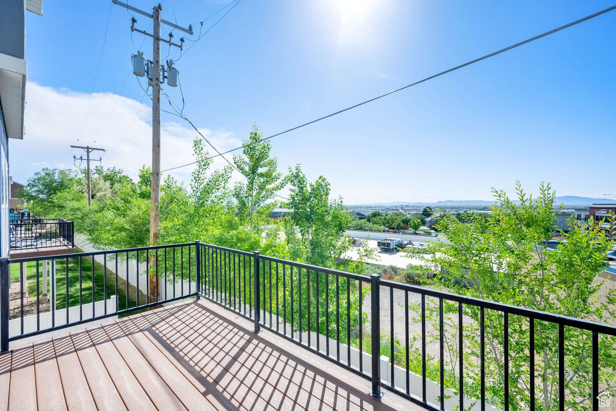 North Salt Lake, UT 84054,20 S WALKER LN