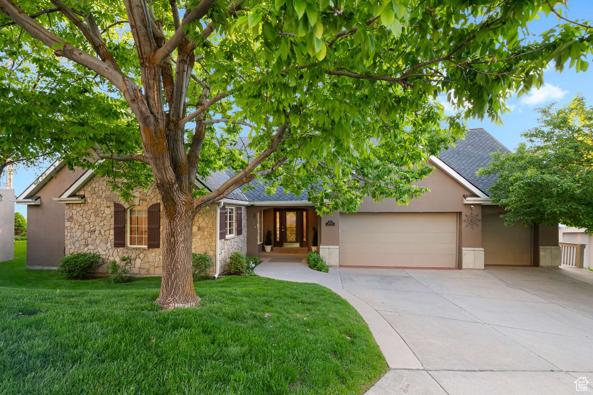 Bountiful, UT 84010,3840 S HIGHLAND CT