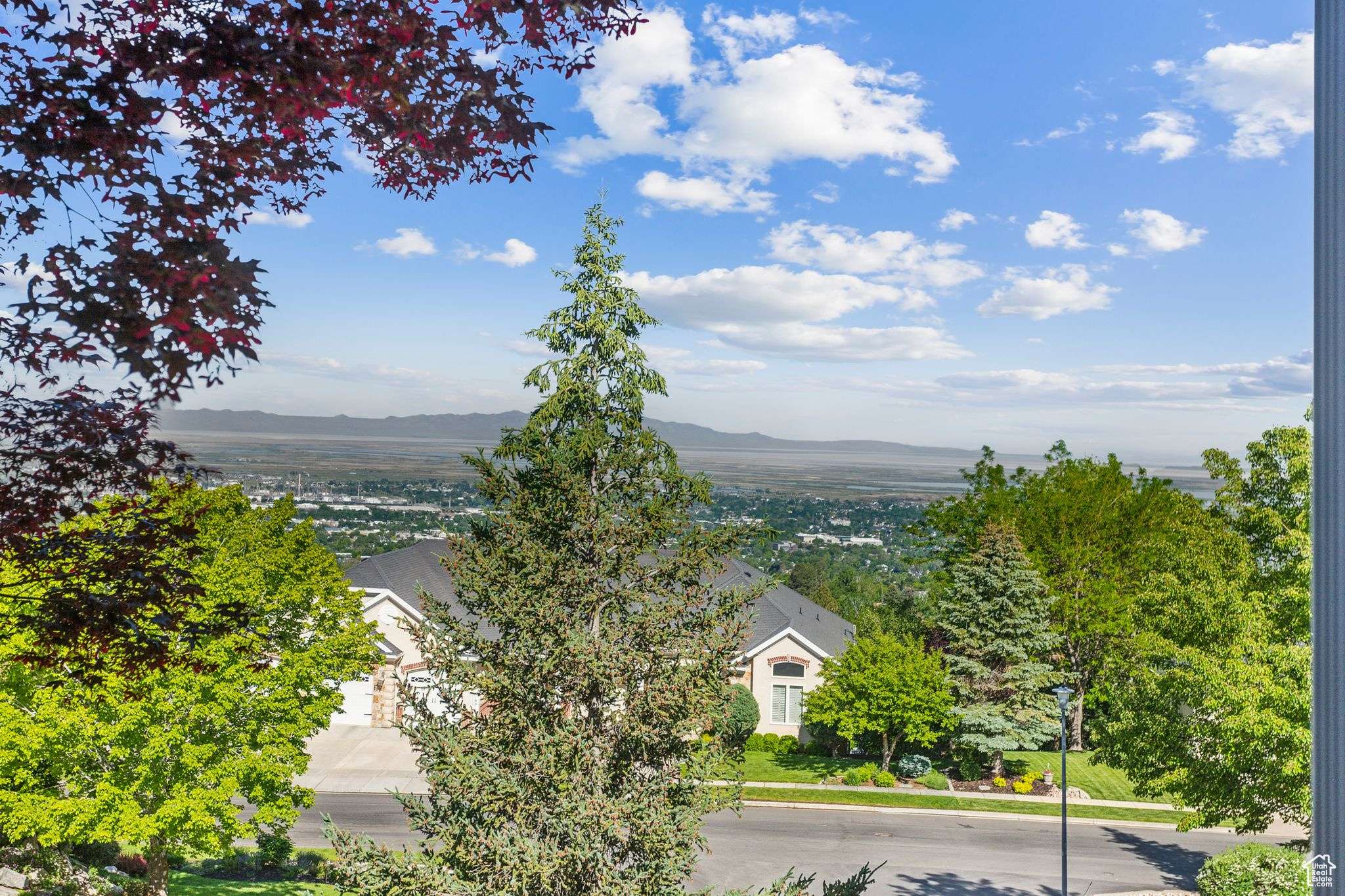 Bountiful, UT 84010,603 S TEMPLE HILL CIR E