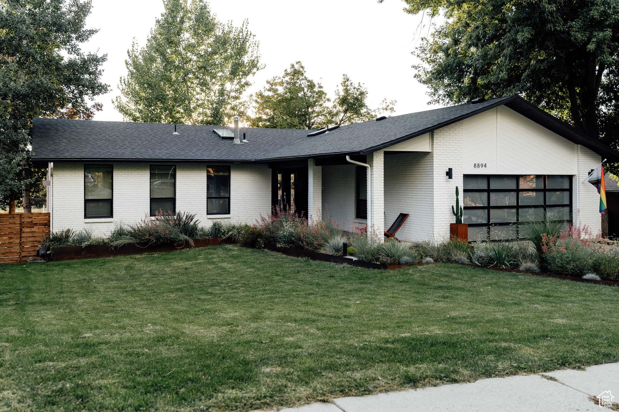 Cottonwood Heights, UT 84121,8894 S ALPEN WAY E
