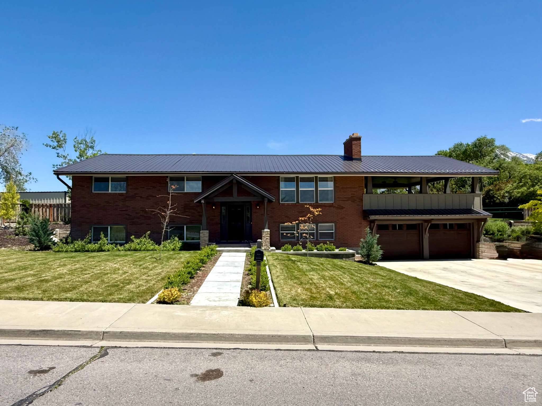 Payson, UT 84651,737 S 400 E