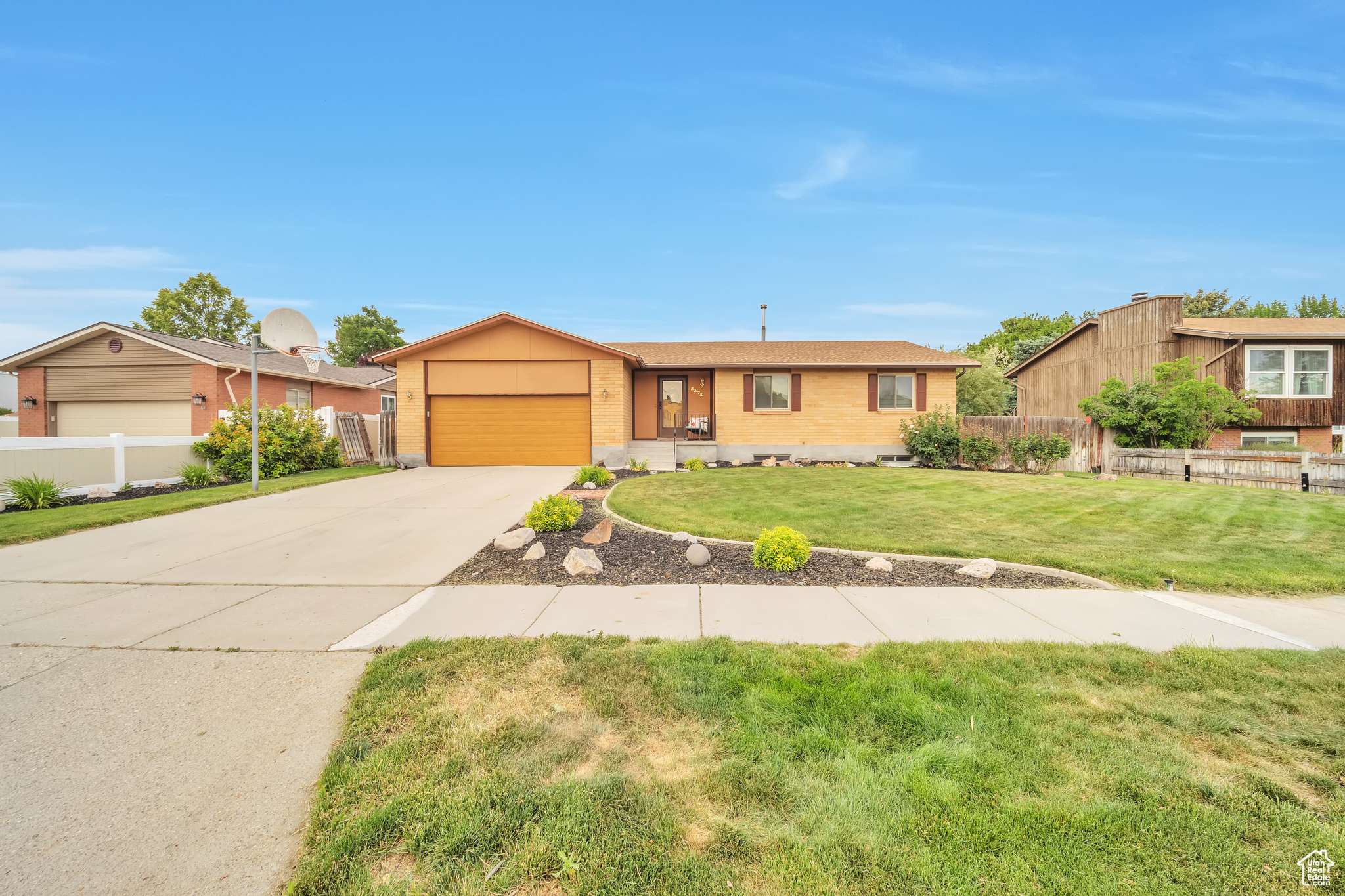 Murray, UT 84123,5373 S CLOVER MEADOW DR W