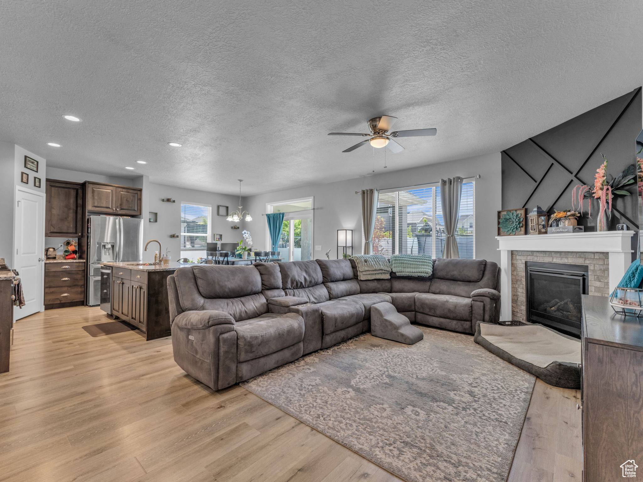 West Jordan, UT 84084,7494 S WOOD FARMS DR