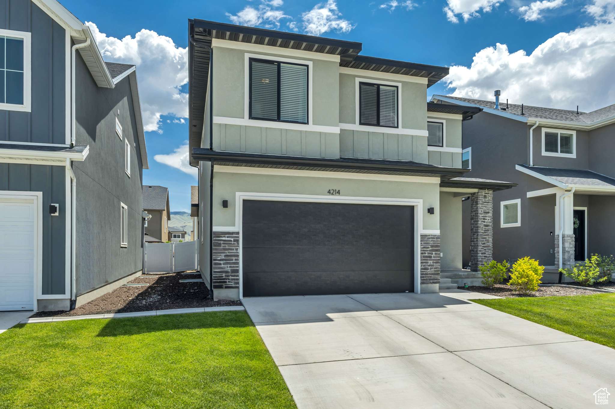 Eagle Mountain, UT 84005,4214 E SUN CREST DR