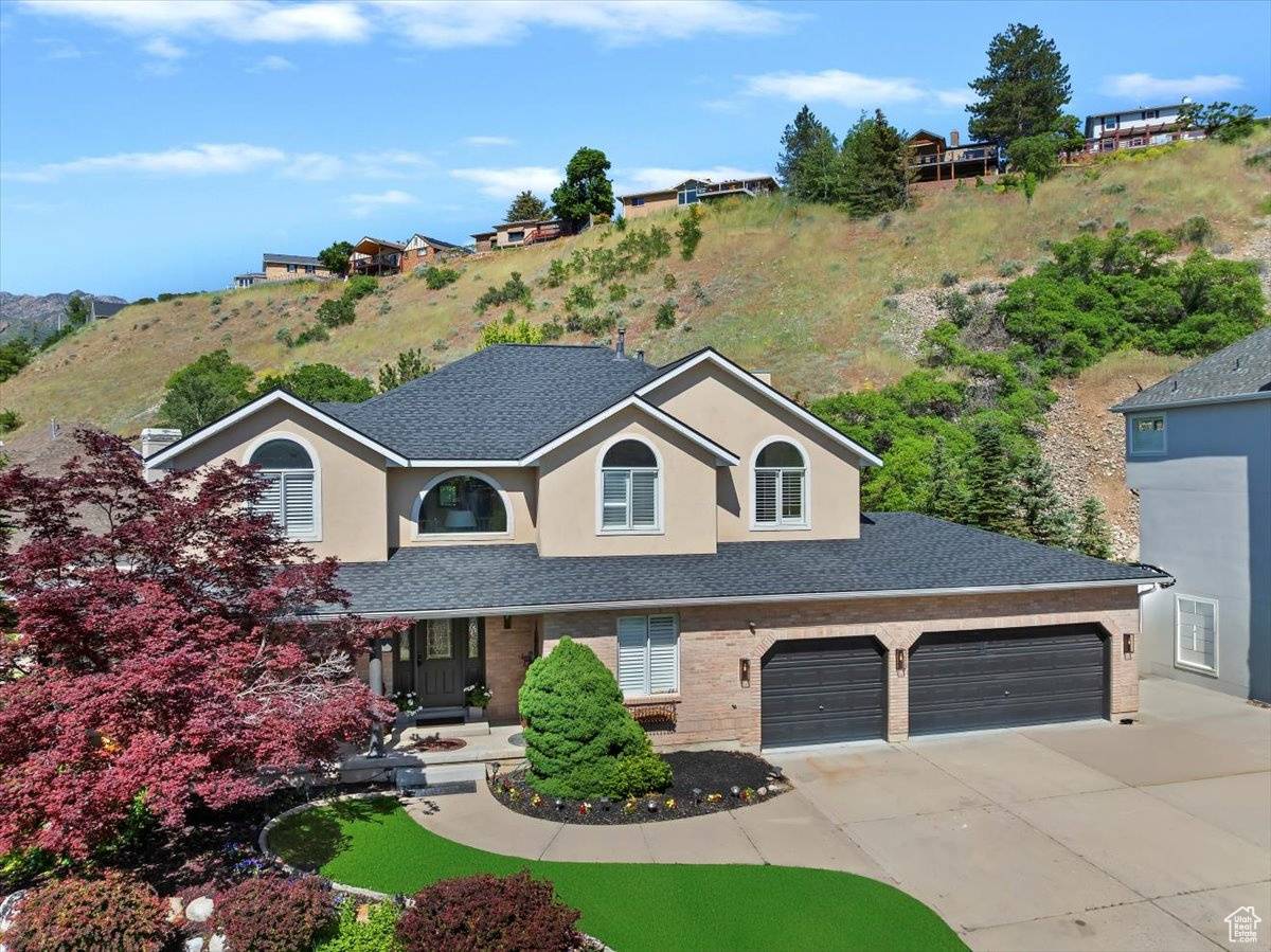 Sandy, UT 84093,8697 WILLOW GREEN CIR
