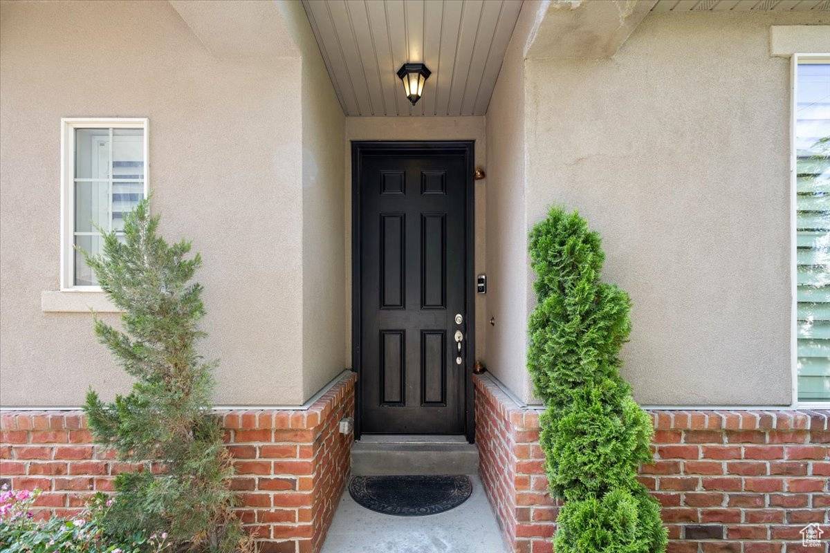 Lehi, UT 84043,3465 N 150 W