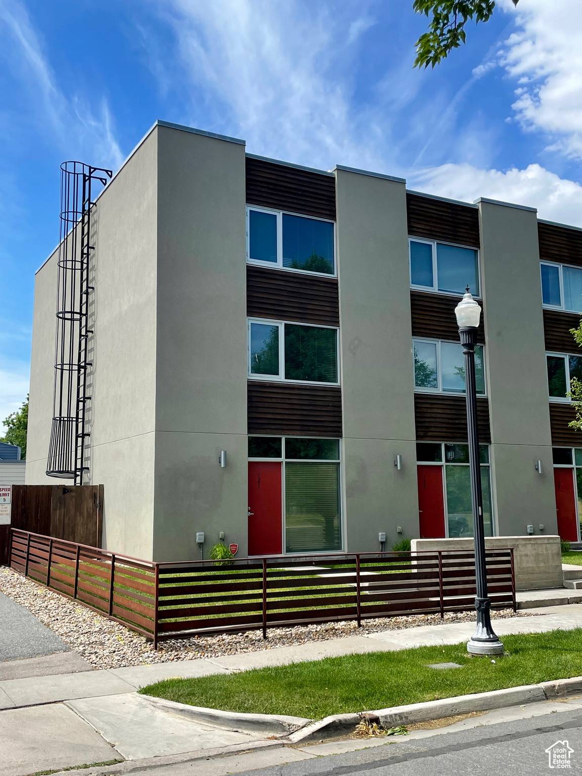 Salt Lake City, UT 84101,121 FREMONT AVE #17