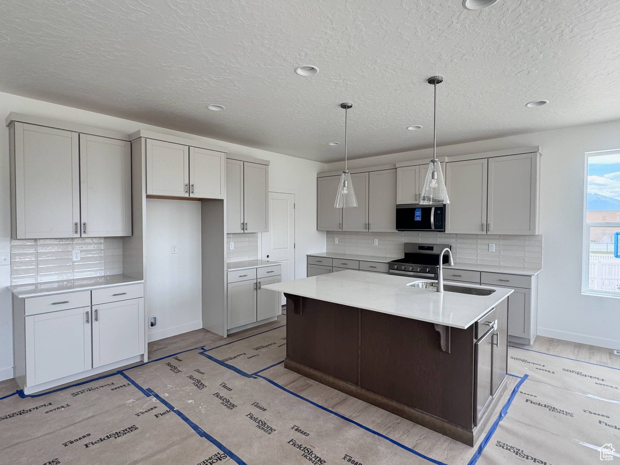 Saratoga Springs, UT 84045,609 W PINE MOUNTIAN DR #204