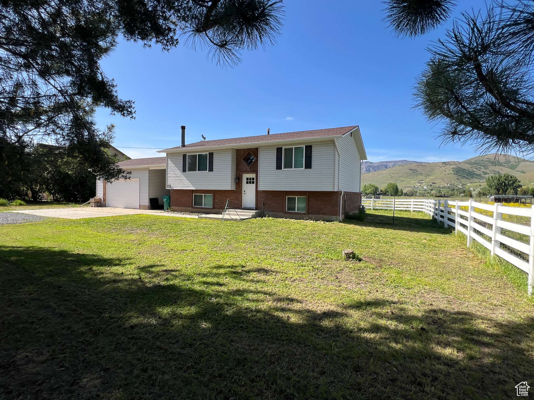 Huntsville, UT 84317,8842 E 500 S