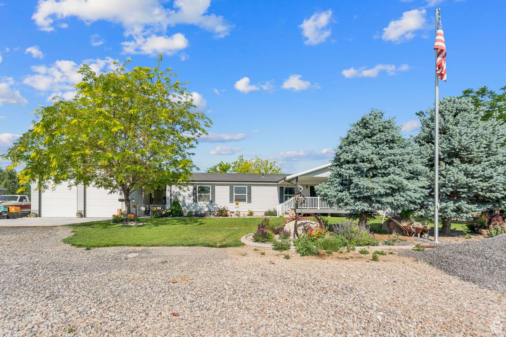 Ogden, UT 84404,2289 S 7500 W