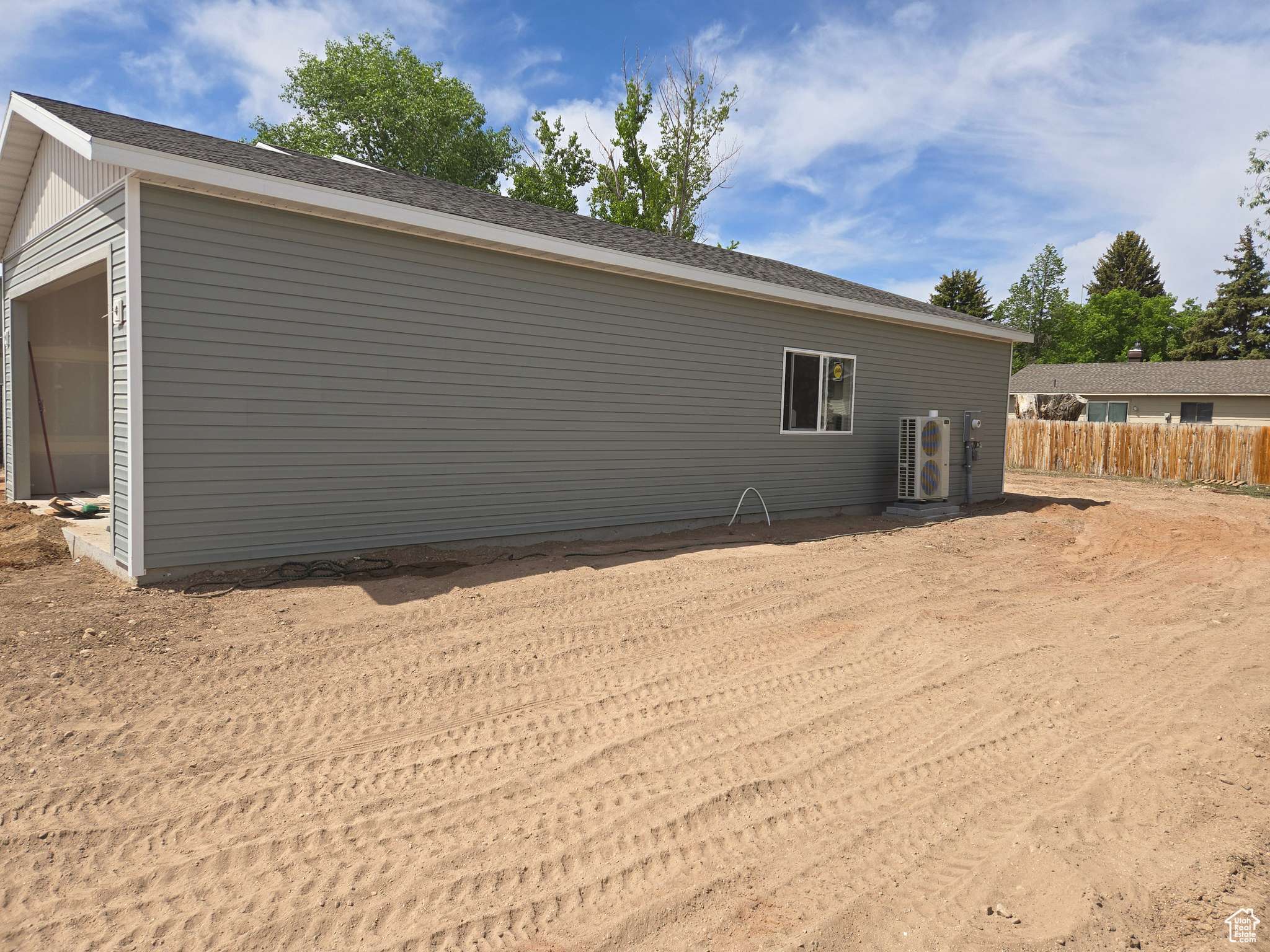 Vernal, UT 84078,155 N 800 W