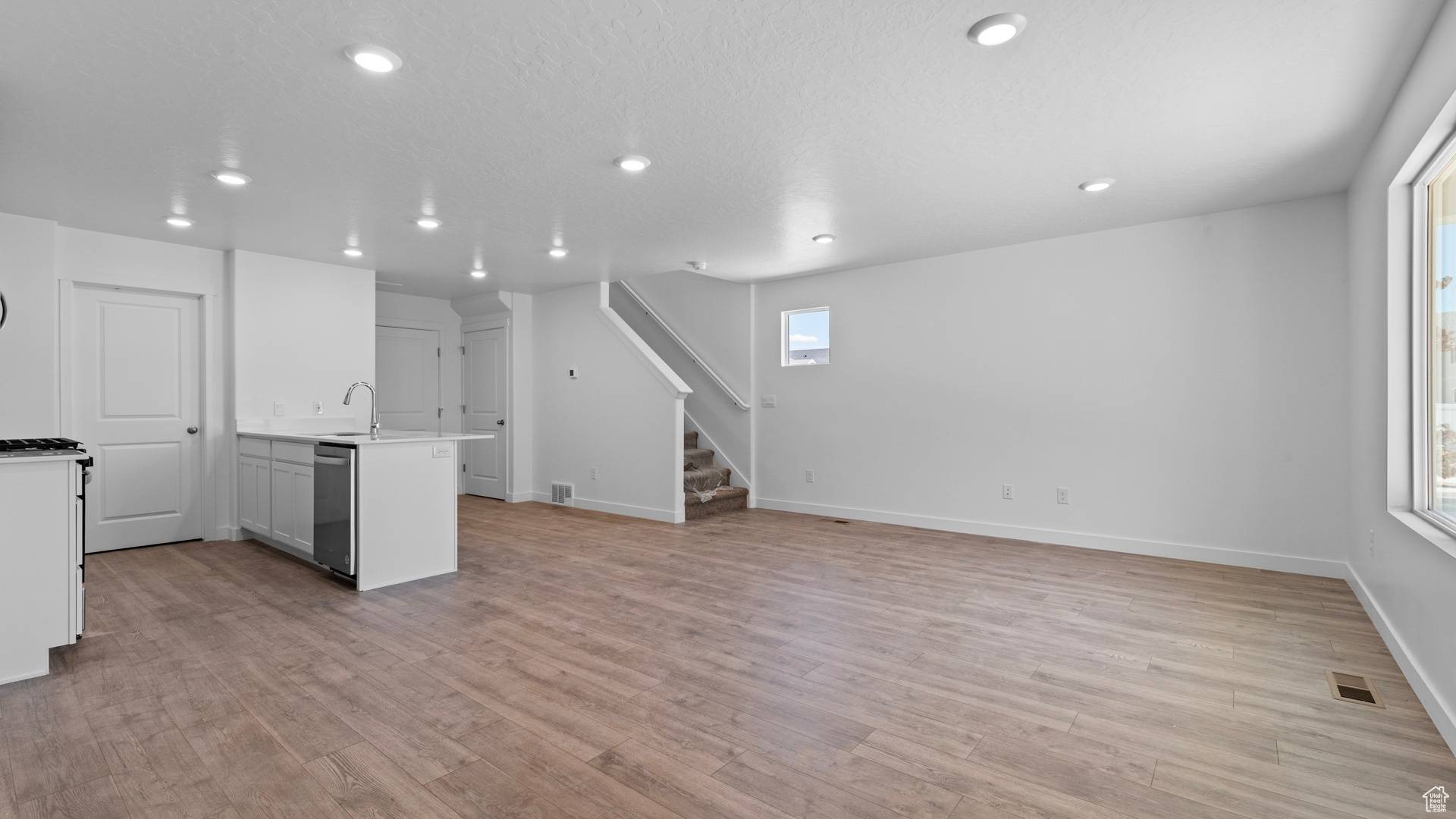 Saratoga Springs, UT 84045,104 N KELP LN #2310