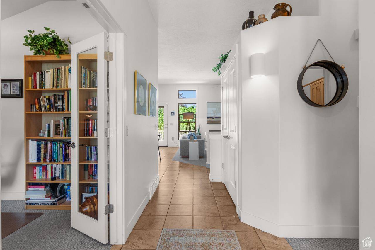 Millcreek, UT 84109,2193 E ROBIE HILL LN