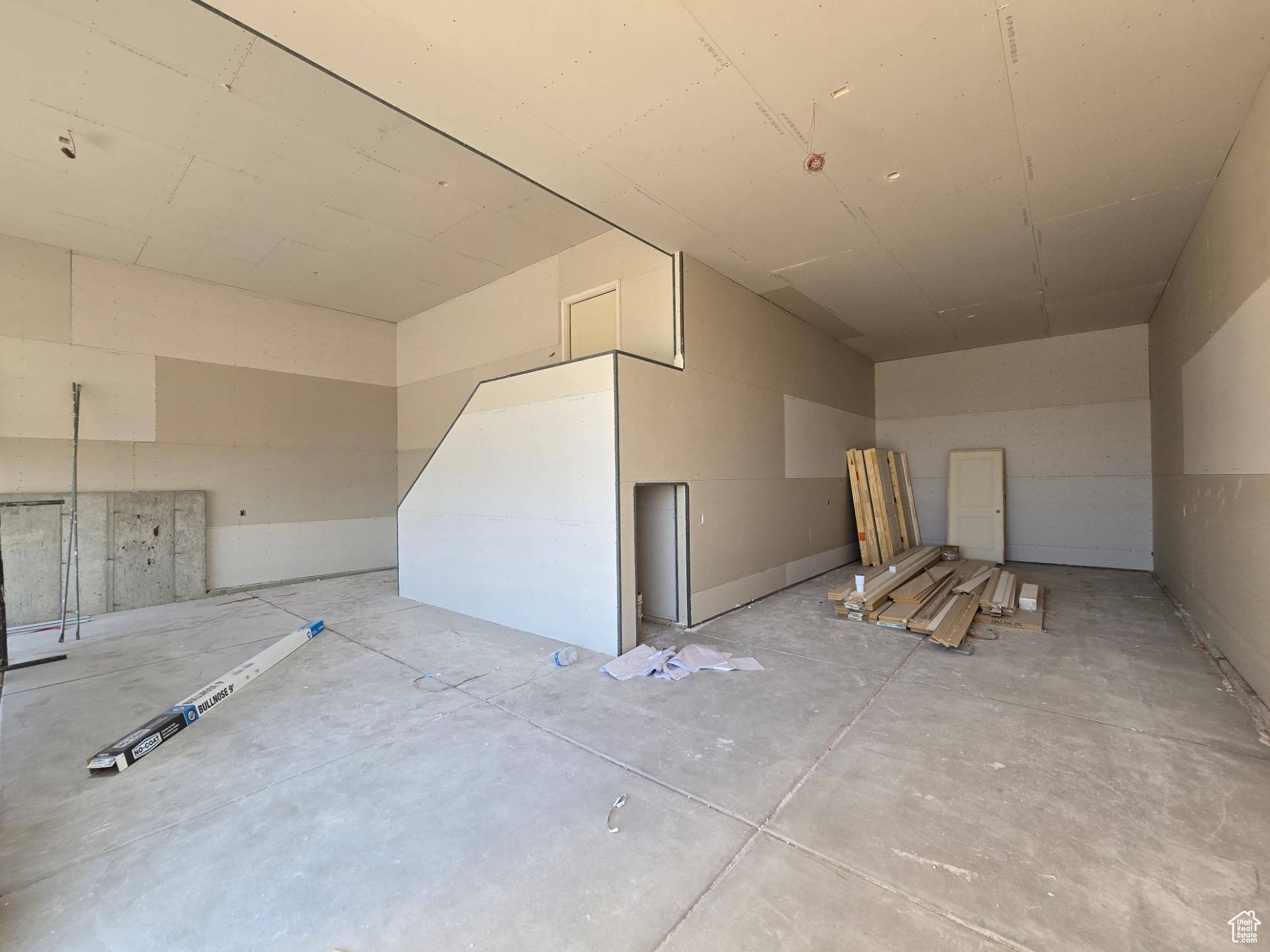 Ogden, UT 84404,4286 W 1600 S #301