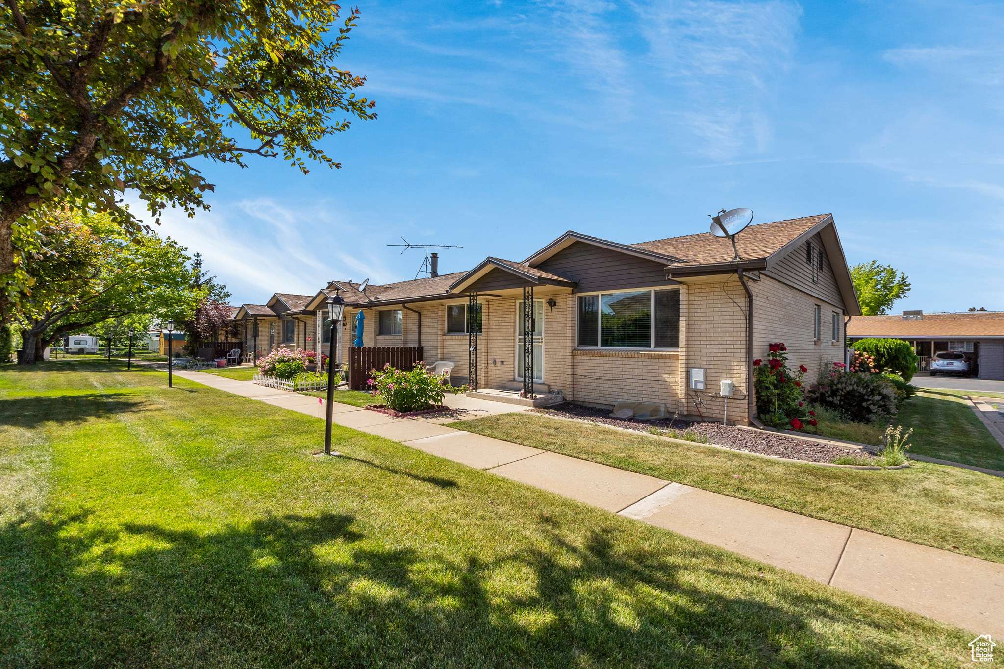 South Ogden, UT 84405,871 E 5575 S