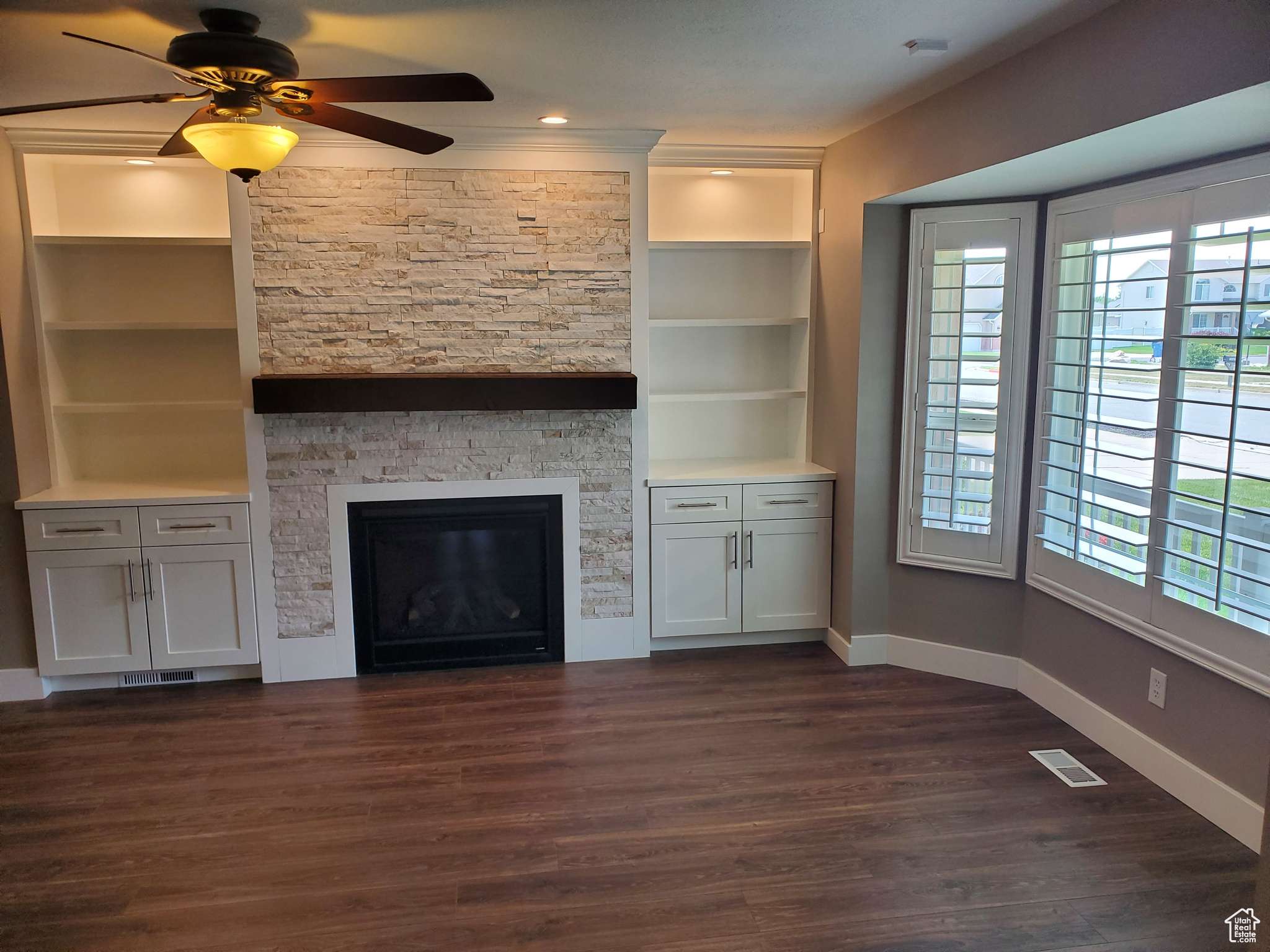 South Ogden, UT 84403,5942 S CEDAR LN E