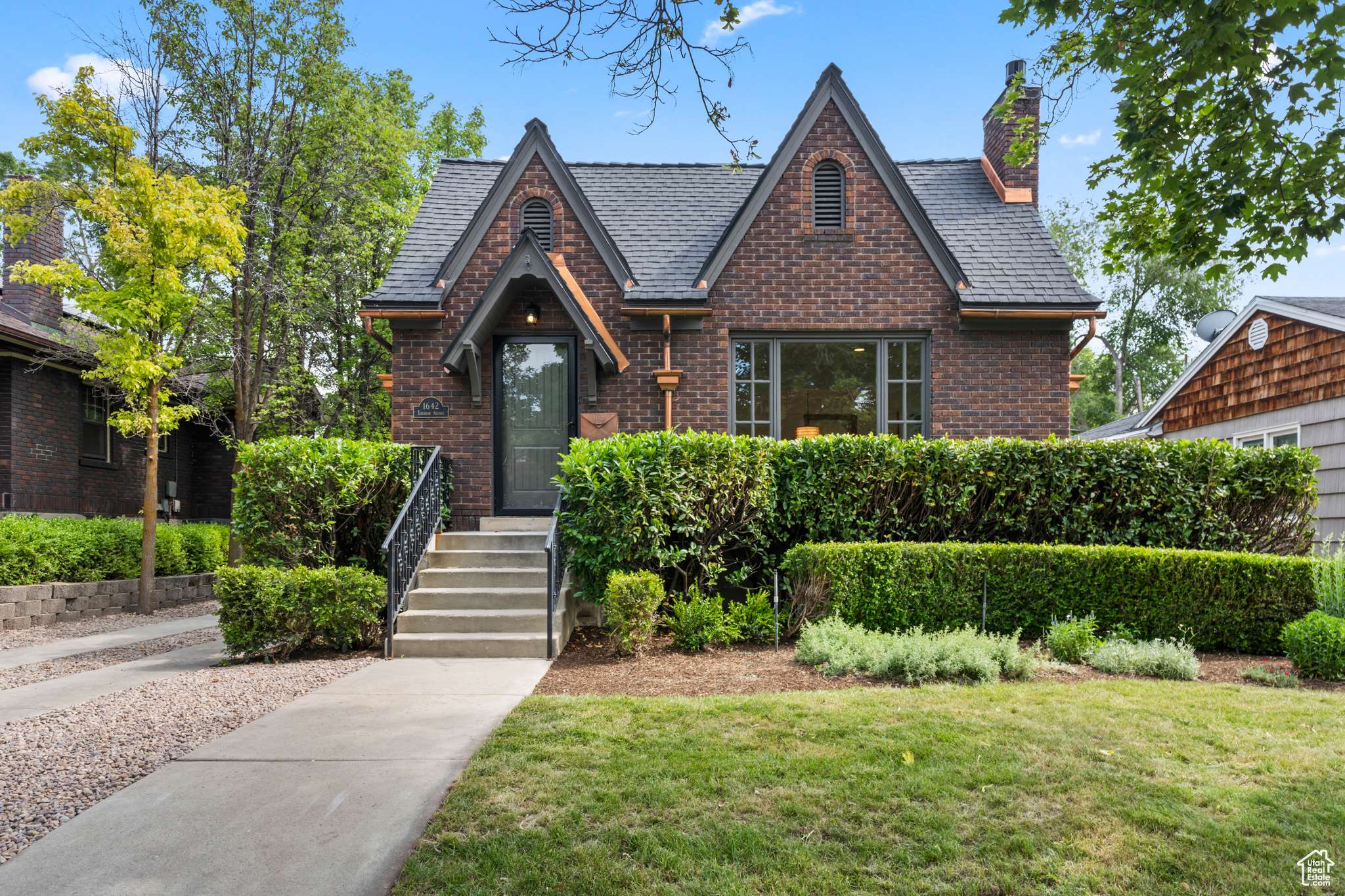 Salt Lake City, UT 84105,1642 E EMERSON AVE S