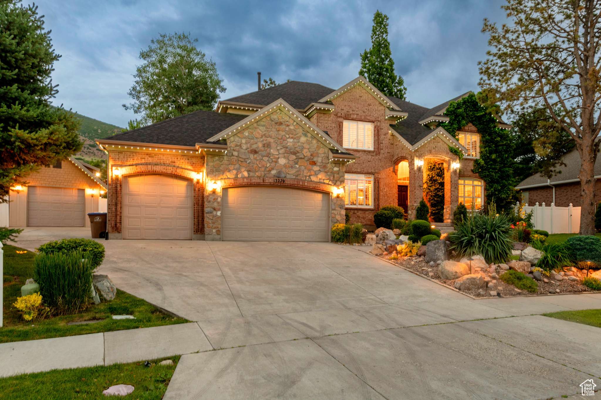 Draper, UT 84020,13279 S BERRY LN