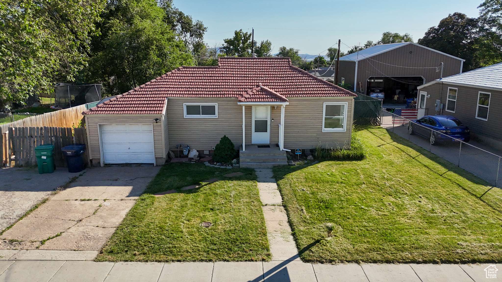 Clearfield, UT 84015,584 E MAPLE ST S