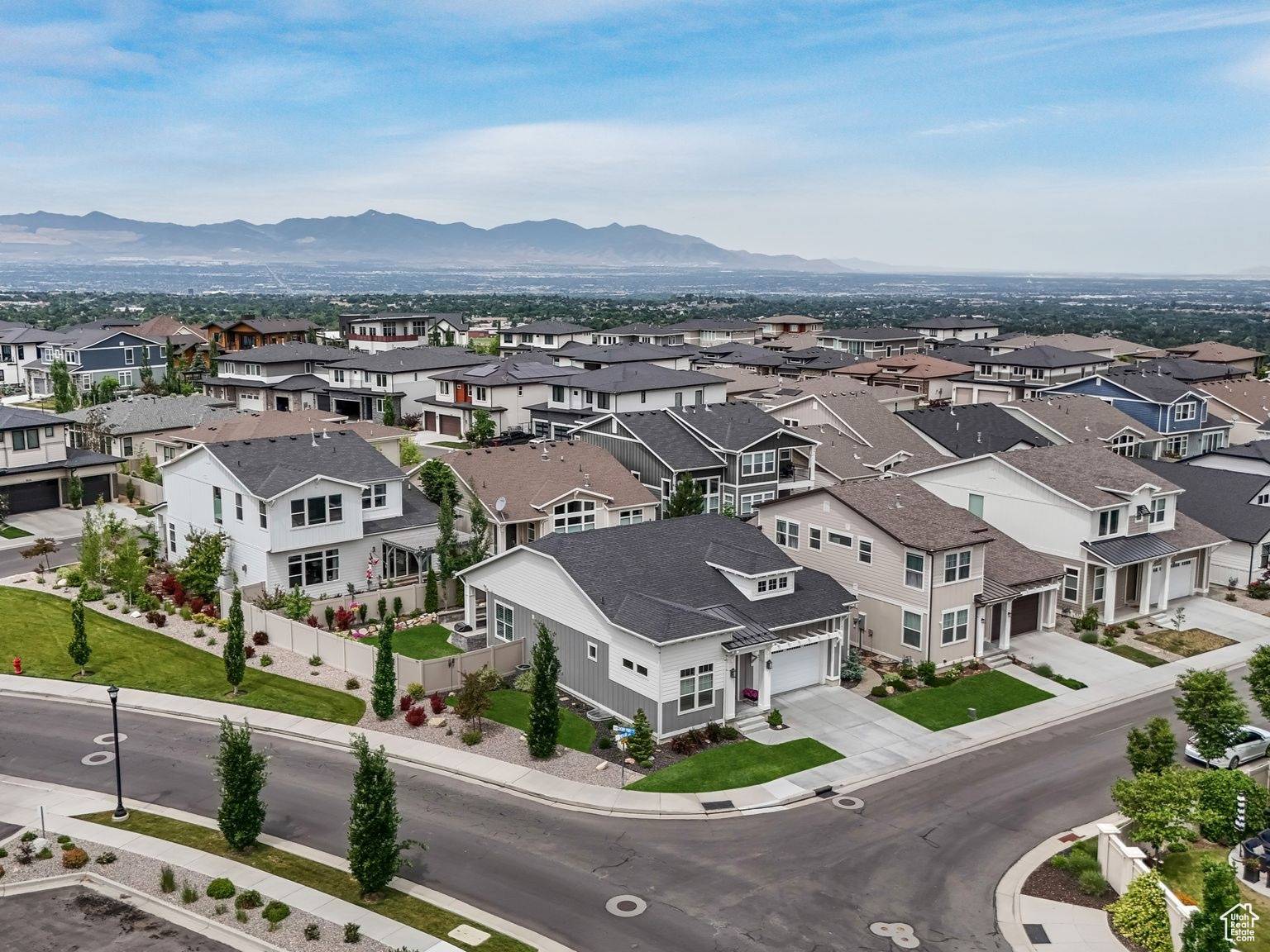 Cottonwood Heights, UT 84093,9202 S RENOIR LN
