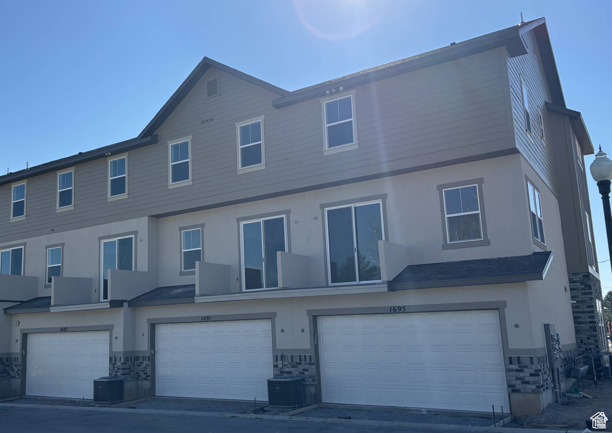 Layton, UT 84041,1650 N MAIN ST N #124