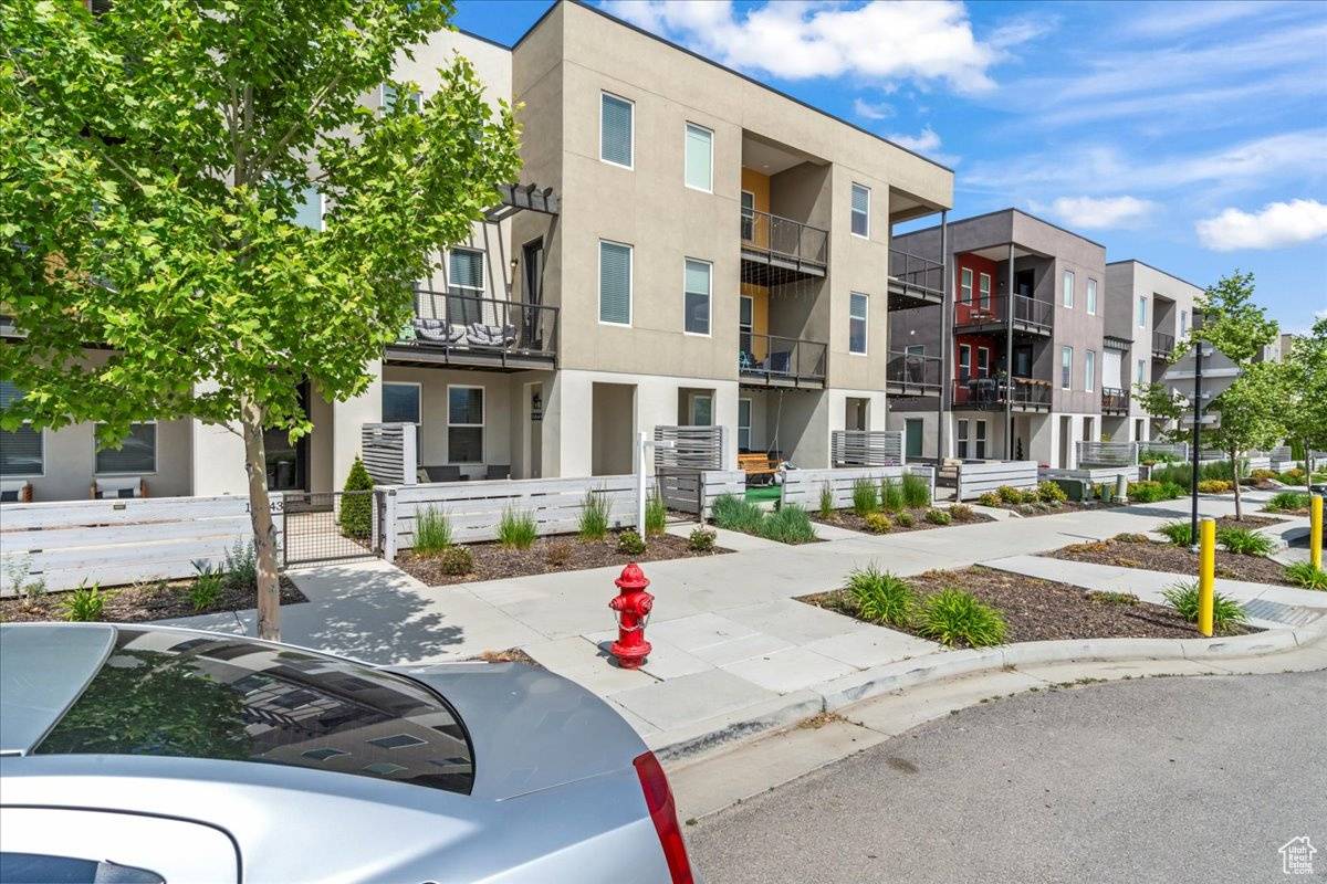 South Jordan, UT 84009,10849 S LAKE RUN RD #187