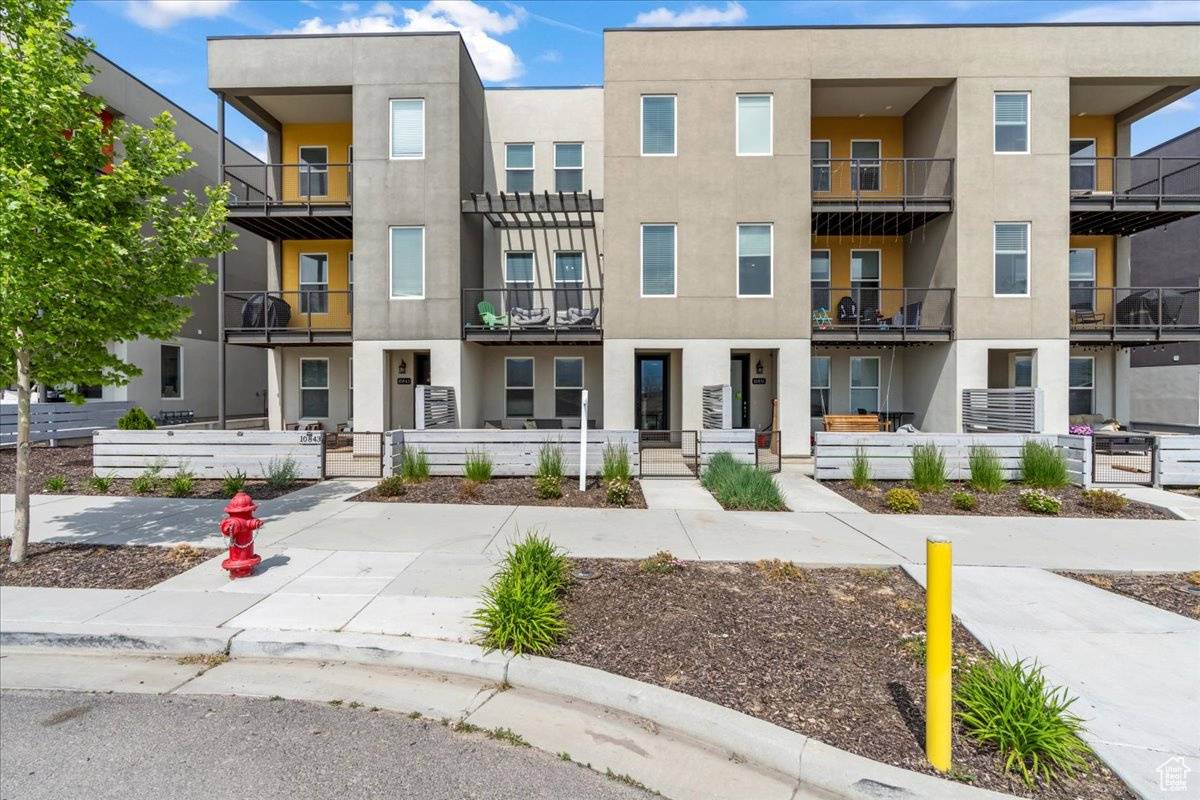 South Jordan, UT 84009,10849 S LAKE RUN RD #187