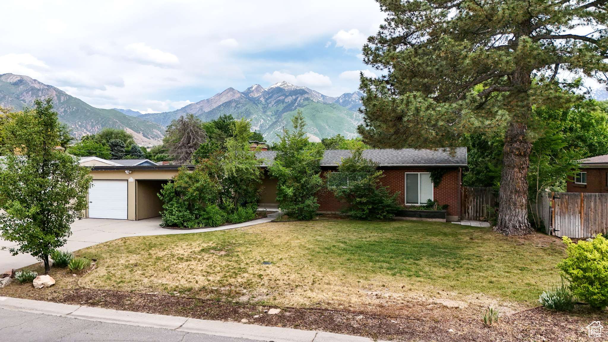 Cottonwood Heights, UT 84121,1820 E MEADOW DR S