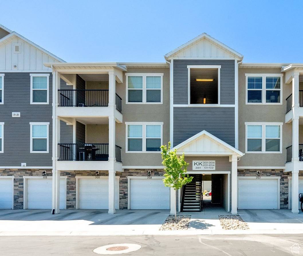 Lehi, UT 84043,3811 W 1530 N #202