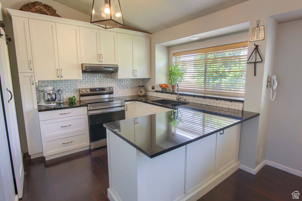 Centerville, UT 84014,1657 N LEWIS AND CLARK DR