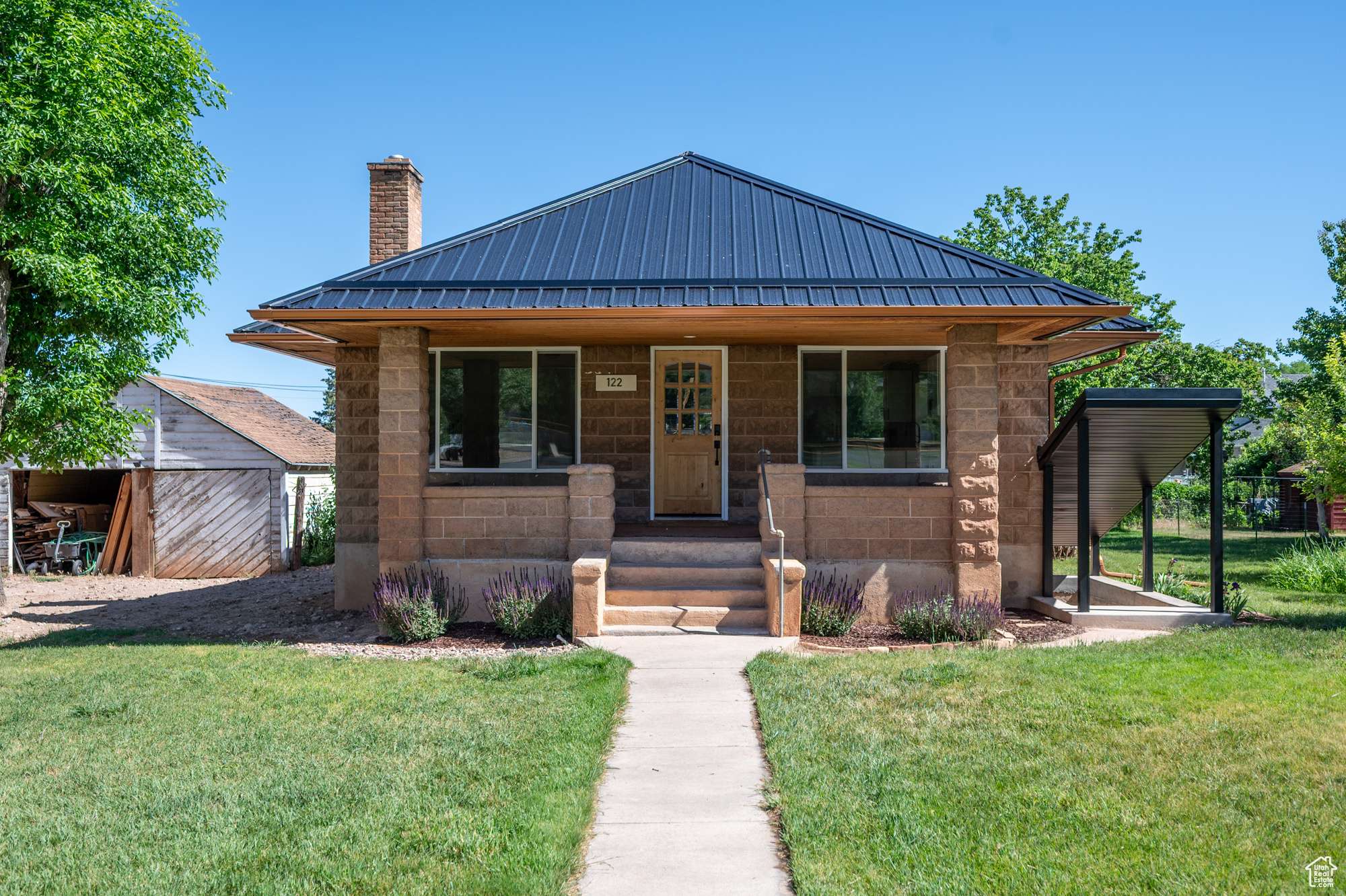 Parowan, UT 84761,122 W 300 N