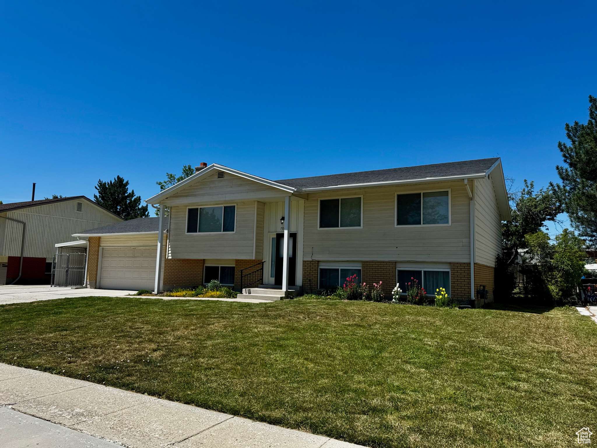 West Jordan, UT 84084,7026 S WOOD GREEN RD