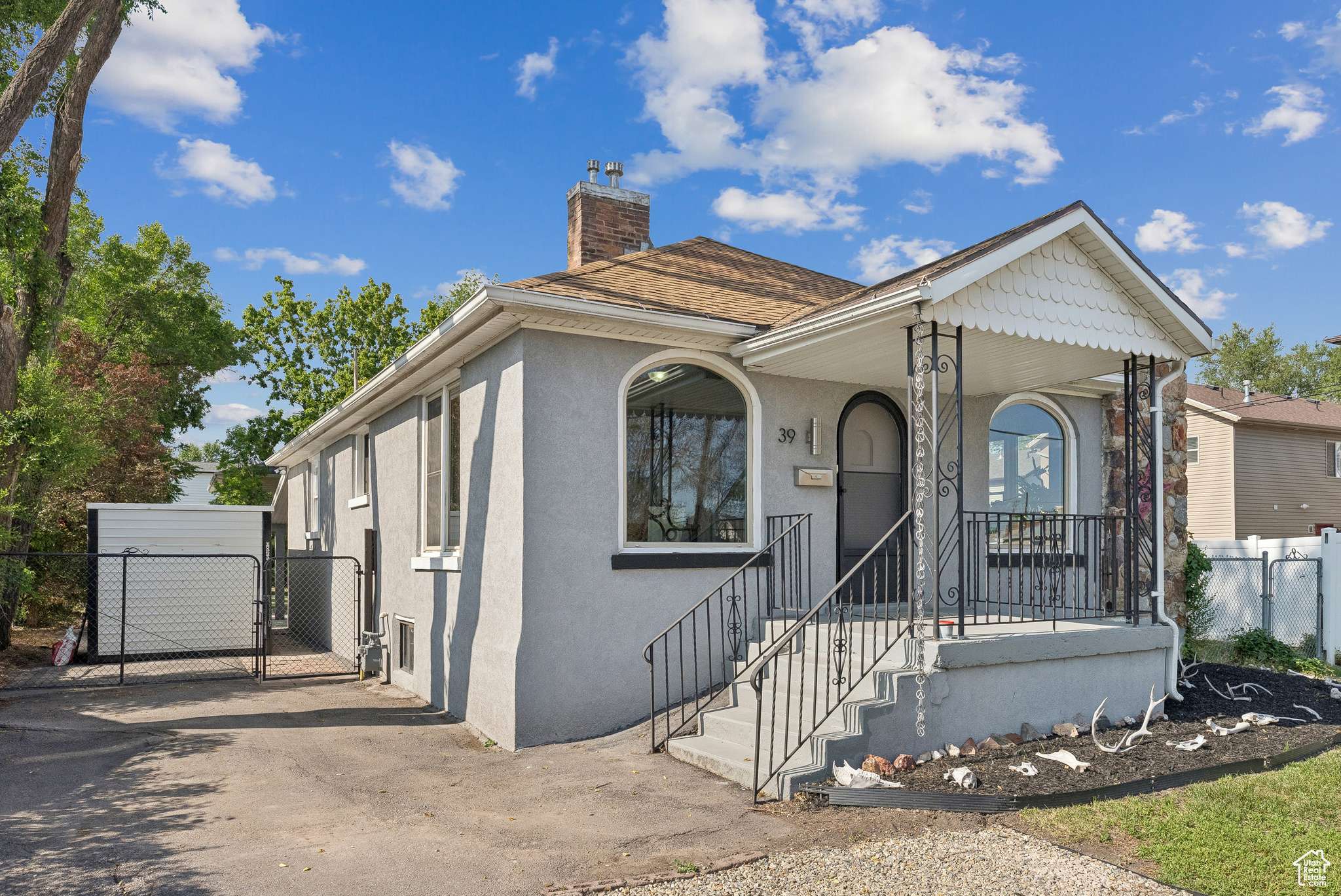 South Salt Lake, UT 84115,39 W 2700 S