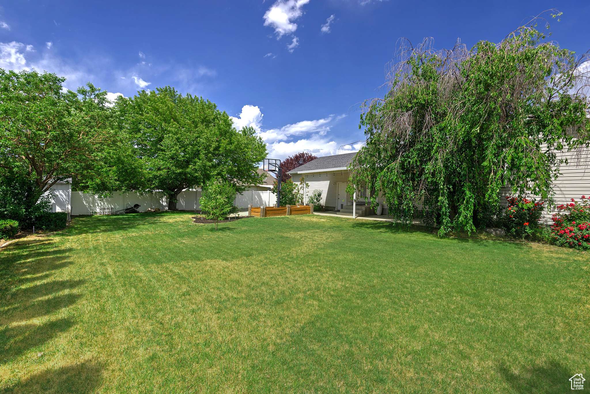 South Jordan, UT 84009,10156 S DOBBIN LN