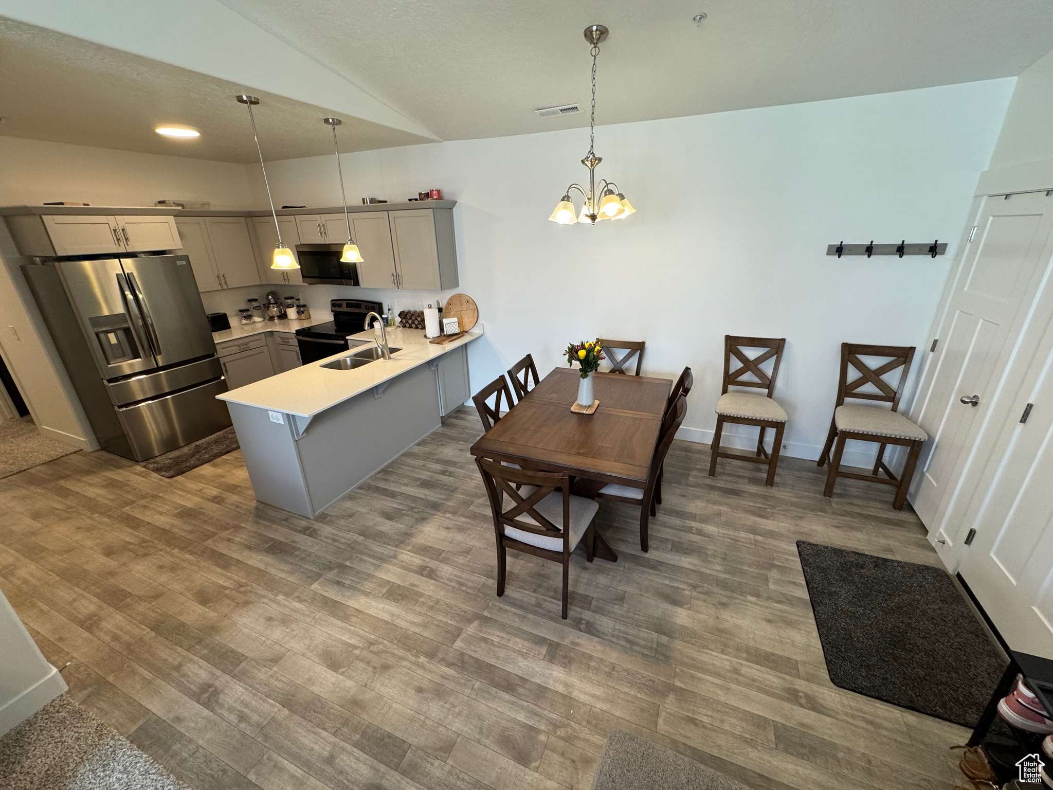 Saratoga Springs, UT 84045,949 W BIG BEN LN #I304