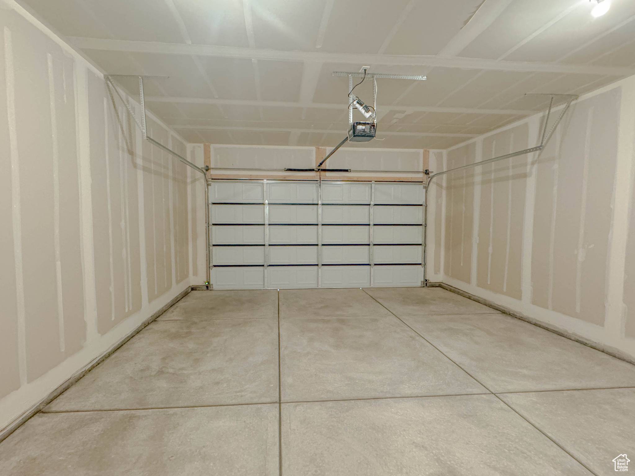 West Jordan, UT 84081,6976 S SKYLOOP DR W #4