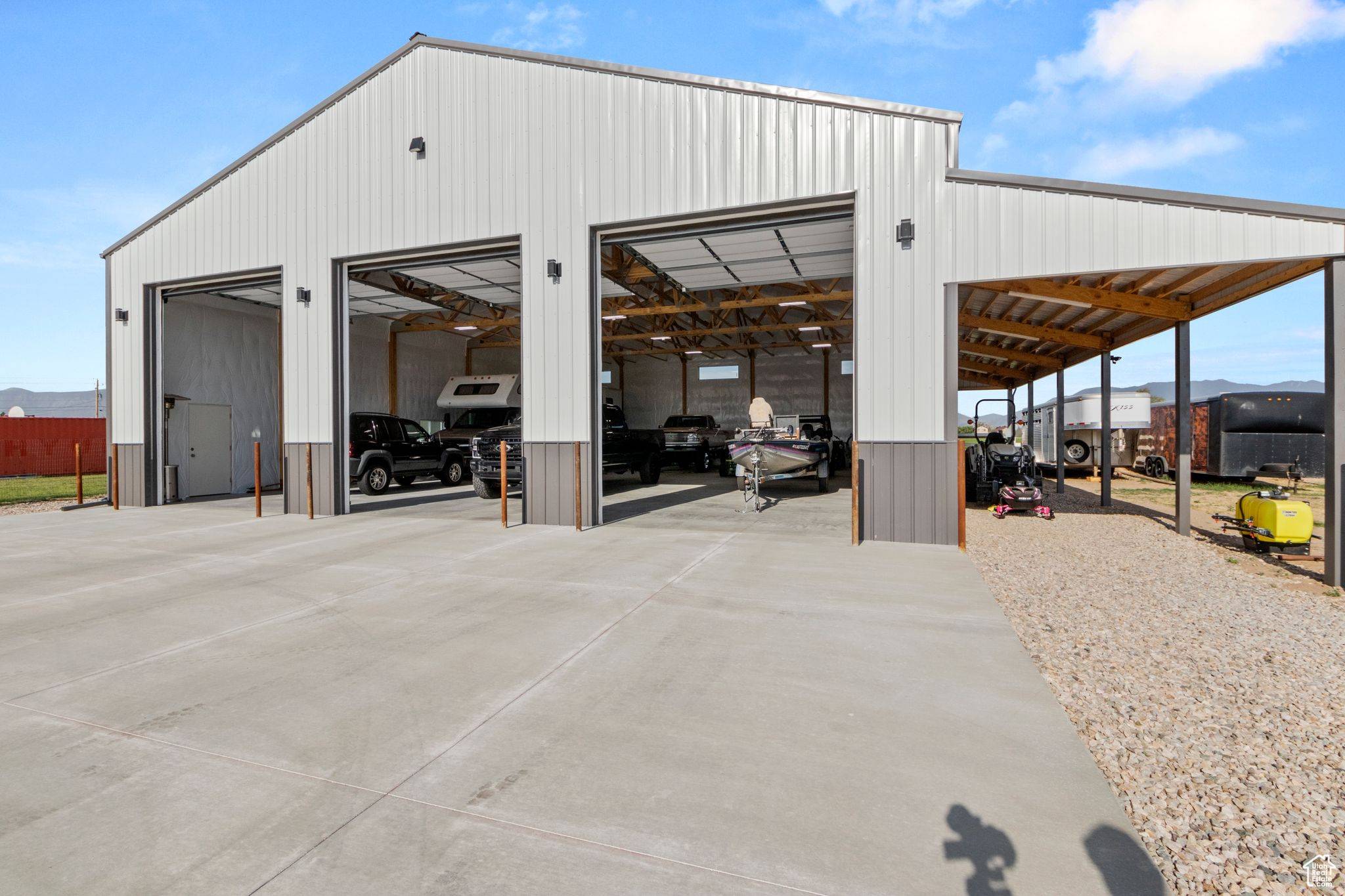 Hooper, UT 84315,5335 W 5500 S