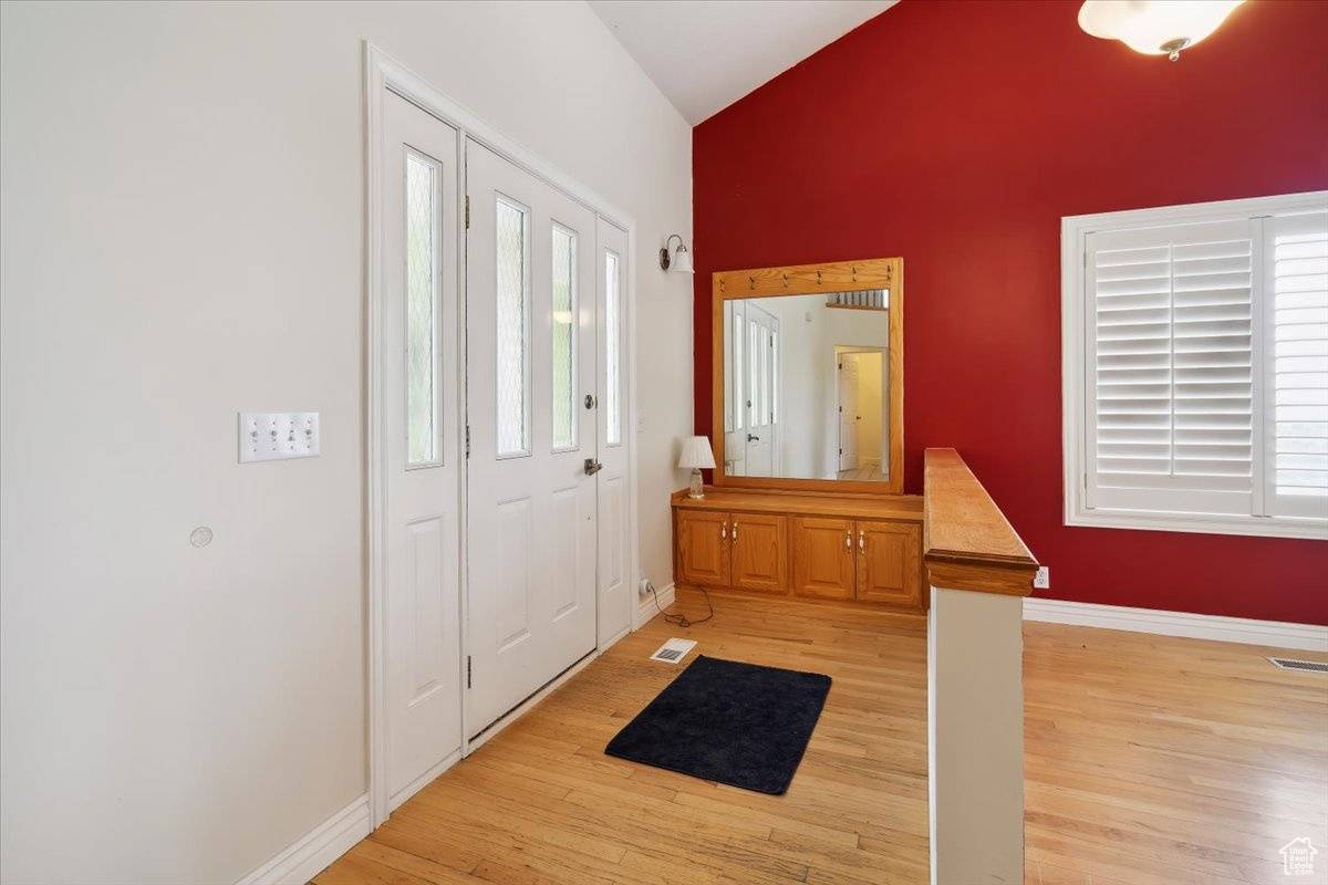 Cottonwood Heights, UT 84121,3181 E DEER CREEK CIR