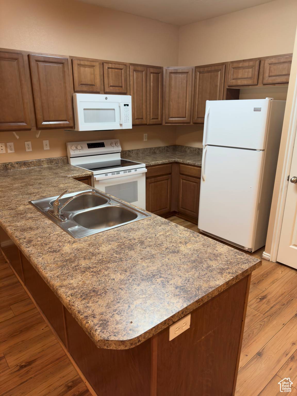 Pleasant Grove, UT 84062,1513 W 190 N