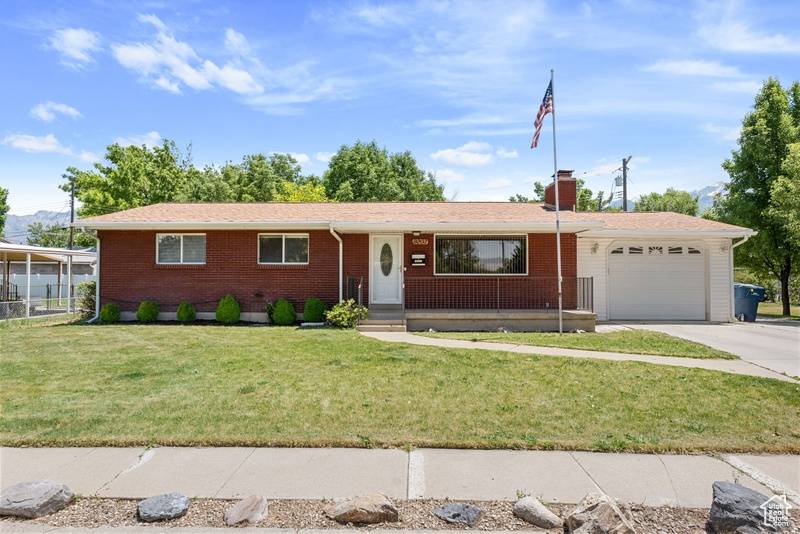 Sandy, UT 84070,9203 S 220 E
