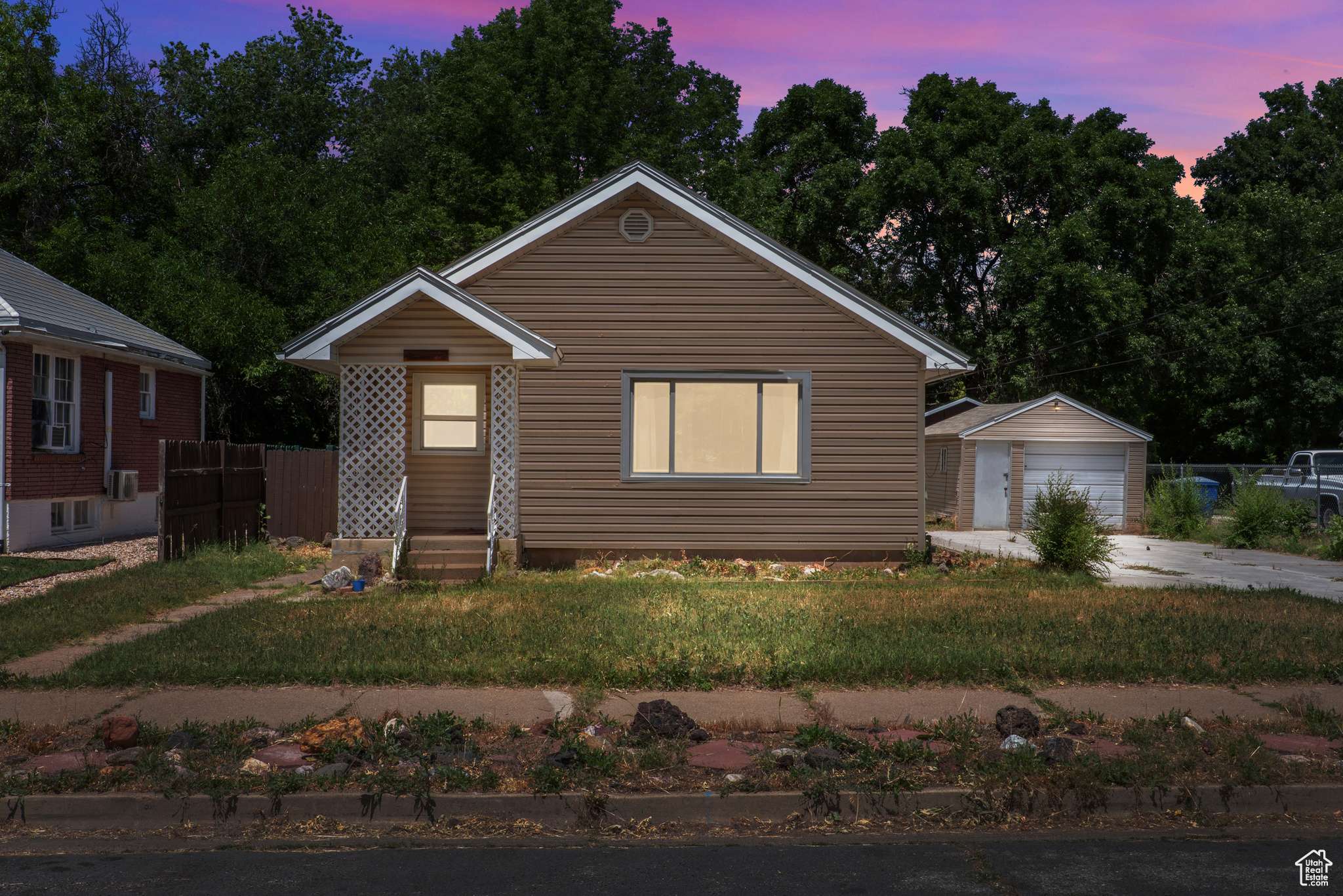 Ogden, UT 84404,540 8