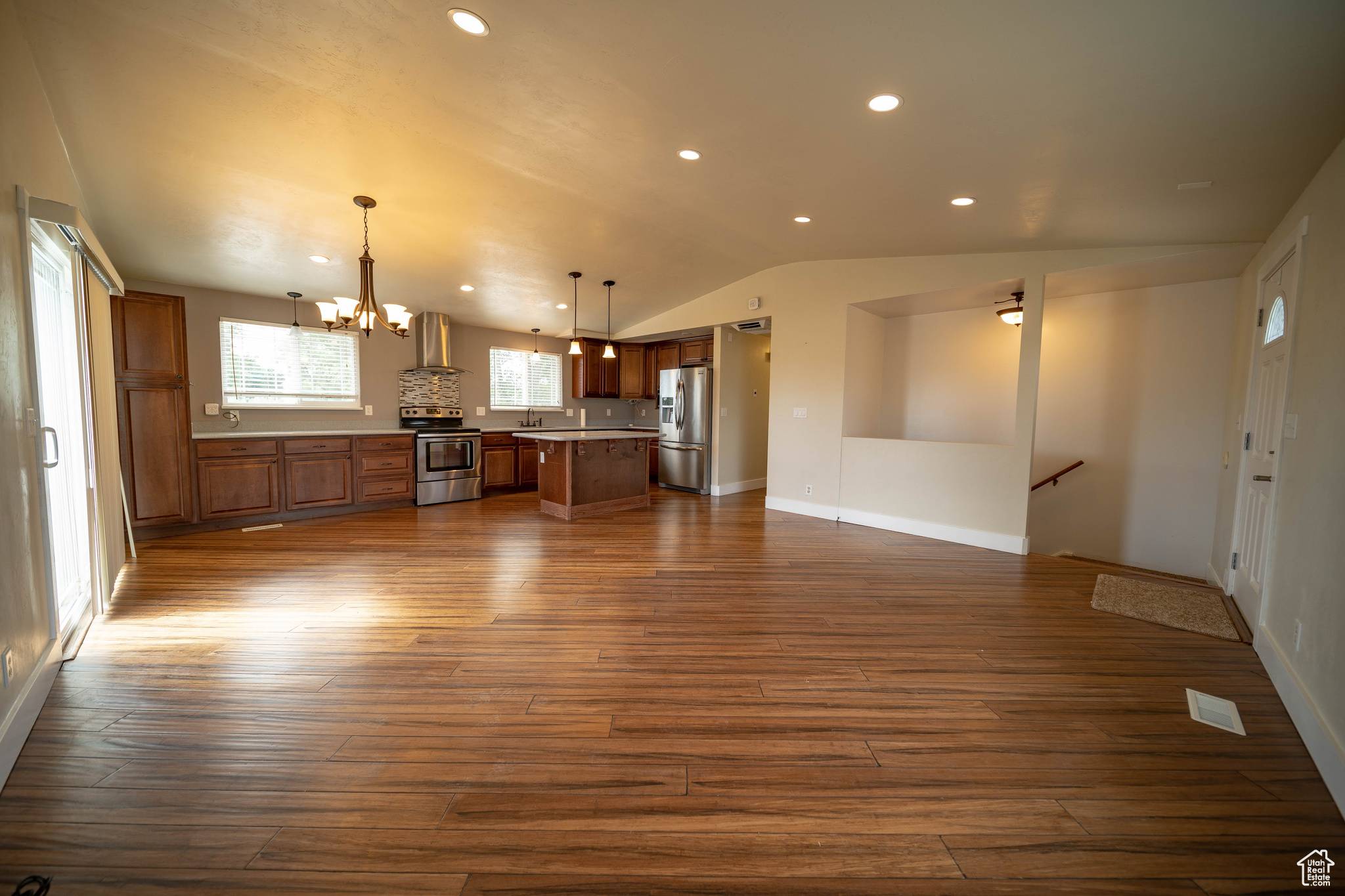 Price, UT 84501,685 W 2550 S