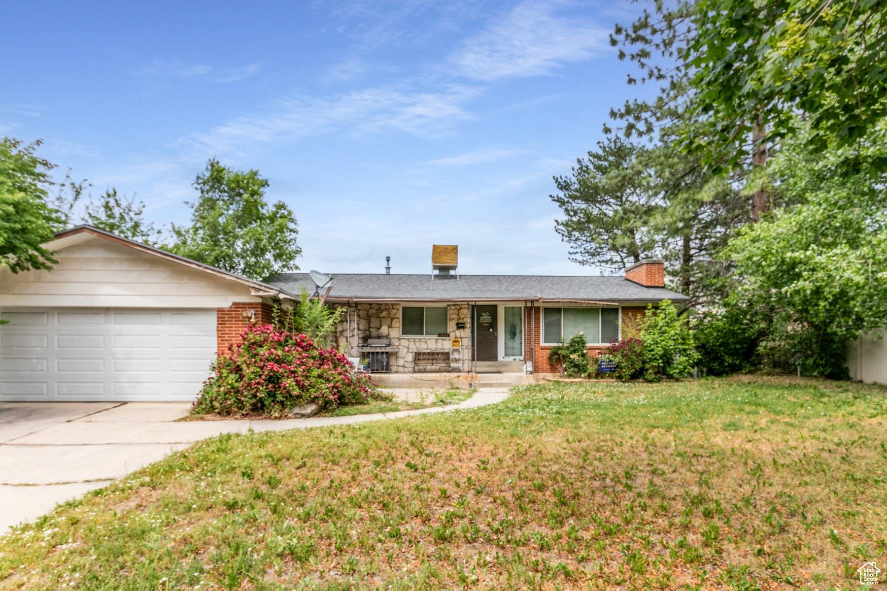Murray, UT 84121,5841 S FONTAINE BLEU DR E